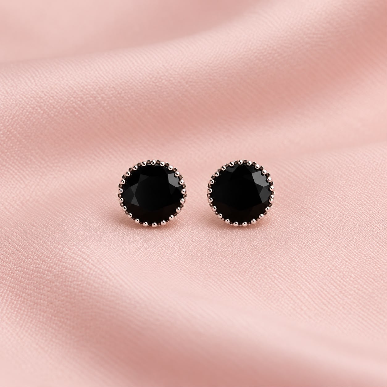Brinco Ponto de Luz com Garras M Prata 5mm