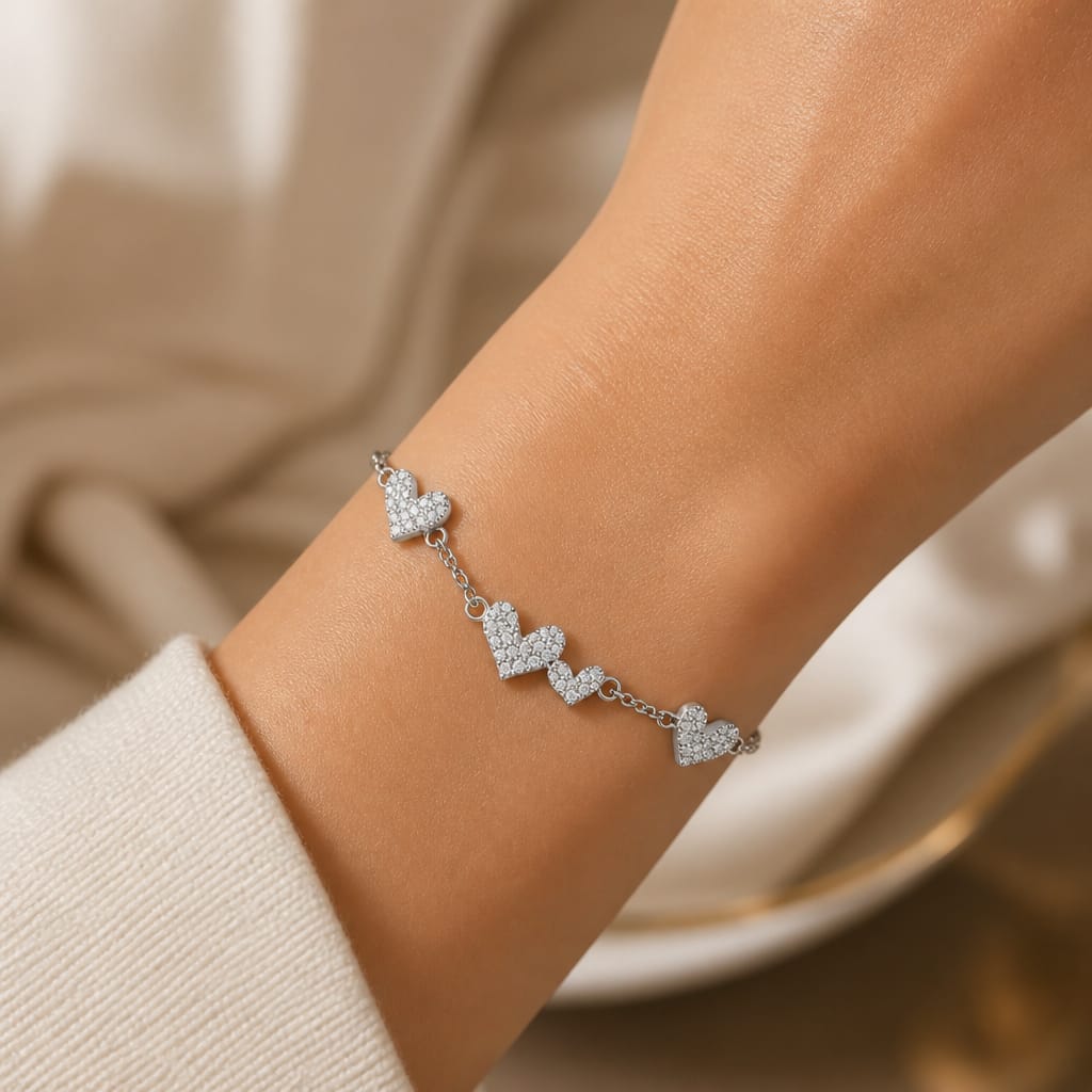 PULSEIRA 4 CORAÇÕES CRAVEJADOS