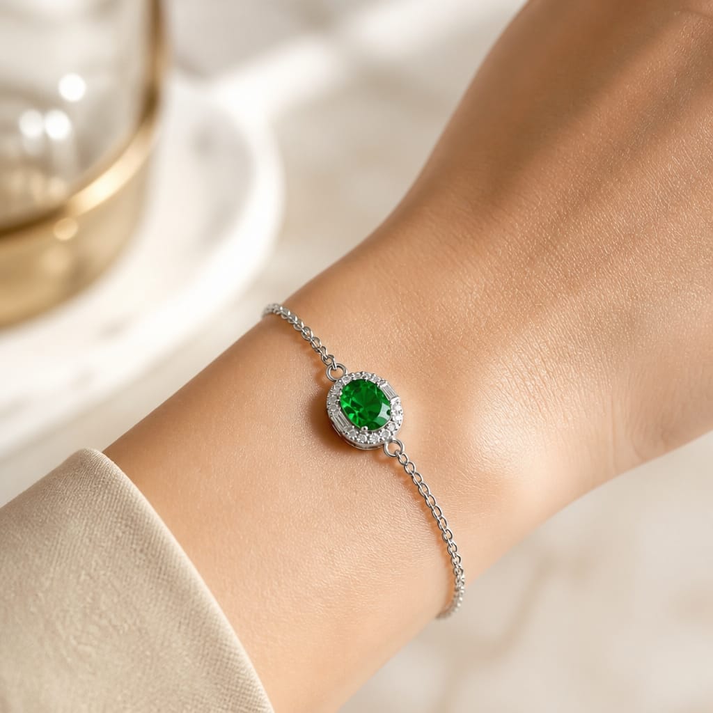 PULSEIRA PINGENTE OVAL CRAVEJADO