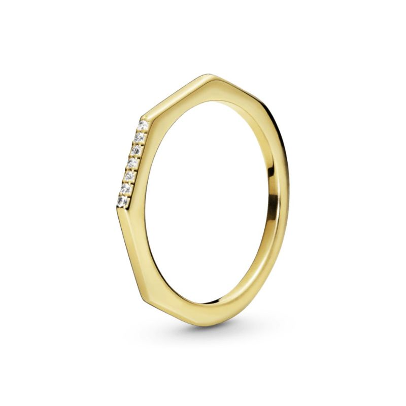 Anel  Contemporâneo com um Lado Cravejado Banhado a Ouro 18k