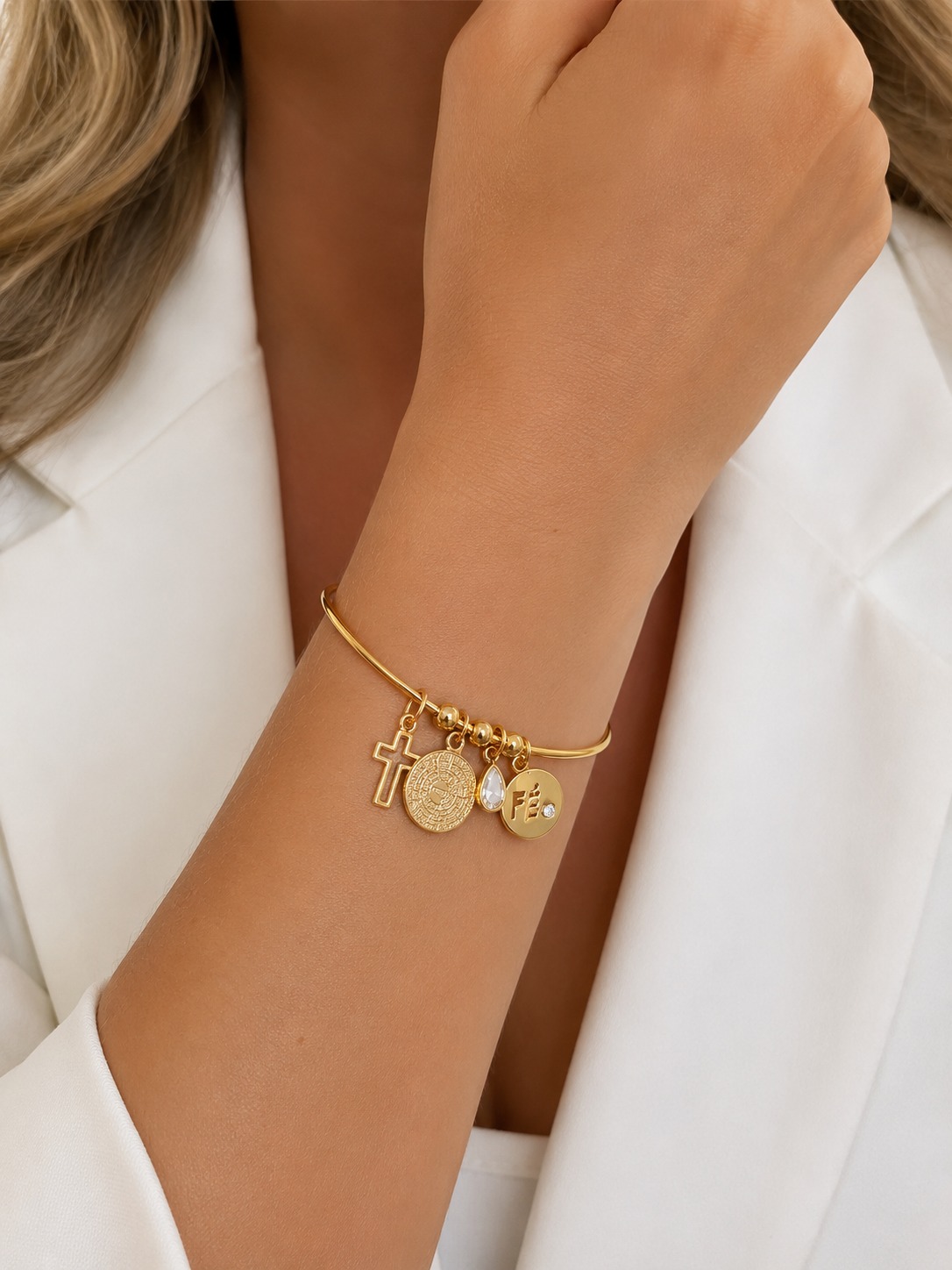 Pulseira Bracelete Fé com Pingentes