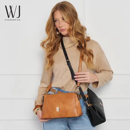 Bolsa Transversal Média Monograma Relevo WJ Preta