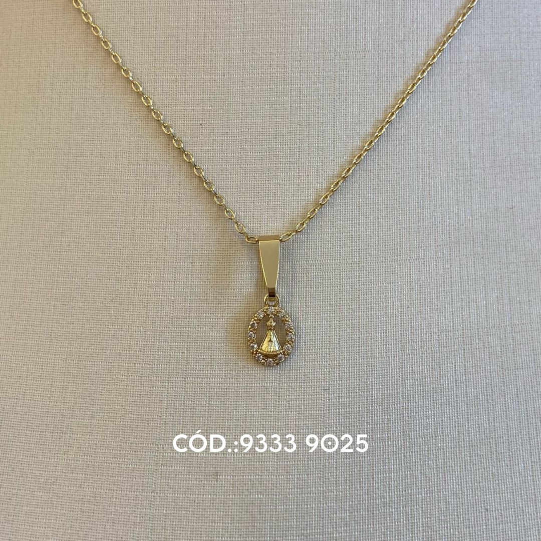 Colar nossa senhora oval 10 mm zircônia cristal