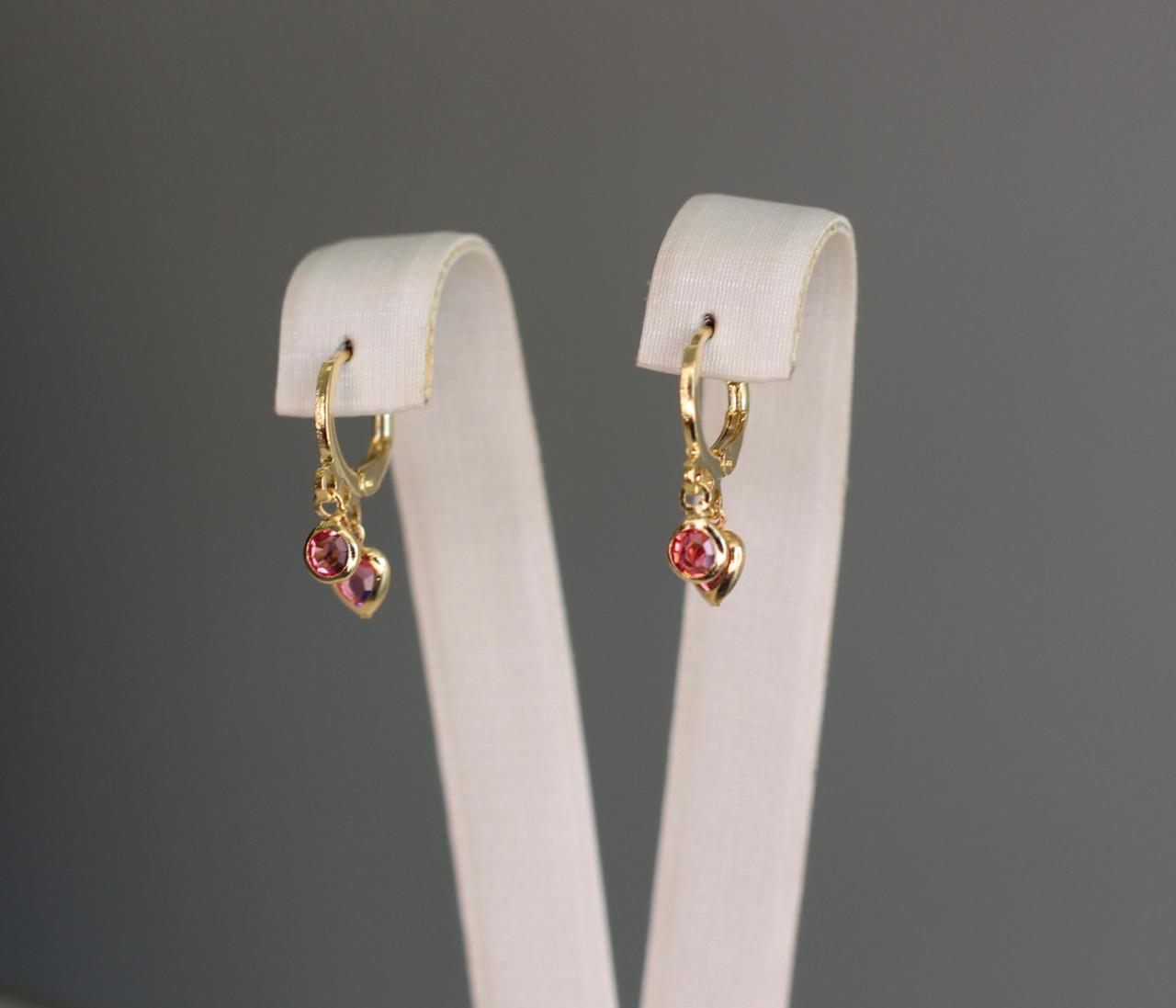 Brinco Argolinha Articulada Coração Rosa + Zircônia