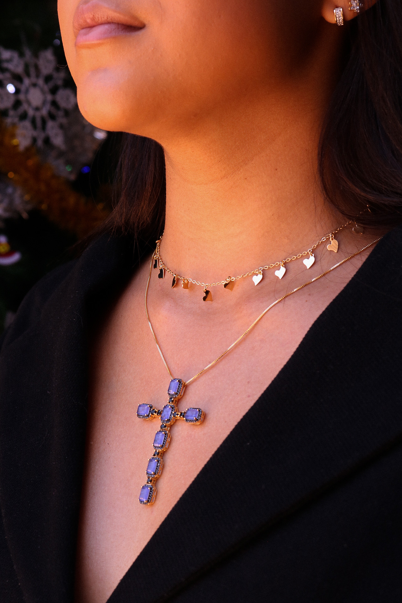 CORRENTE VENEZIANA COM CRUCIFIXO GRANDE PEDRA FUSION ROXA E ZIRCONIA NEGRA COM EXTENSOR- BANHADO A RÓDIO BRANCO