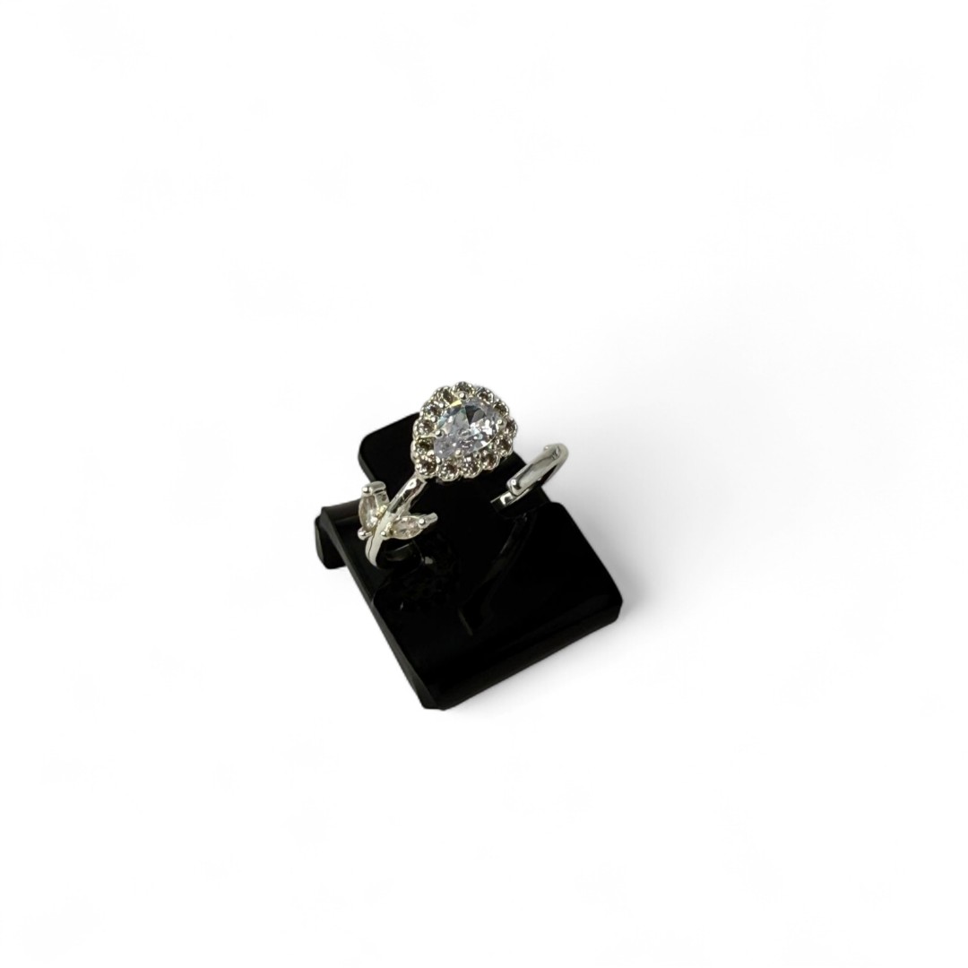 ANEL REGULAVEL FLOR COM GOTA CRAVEJADO + ARO COM LISO COM FOLHA   - BANHADO A PRATA 925