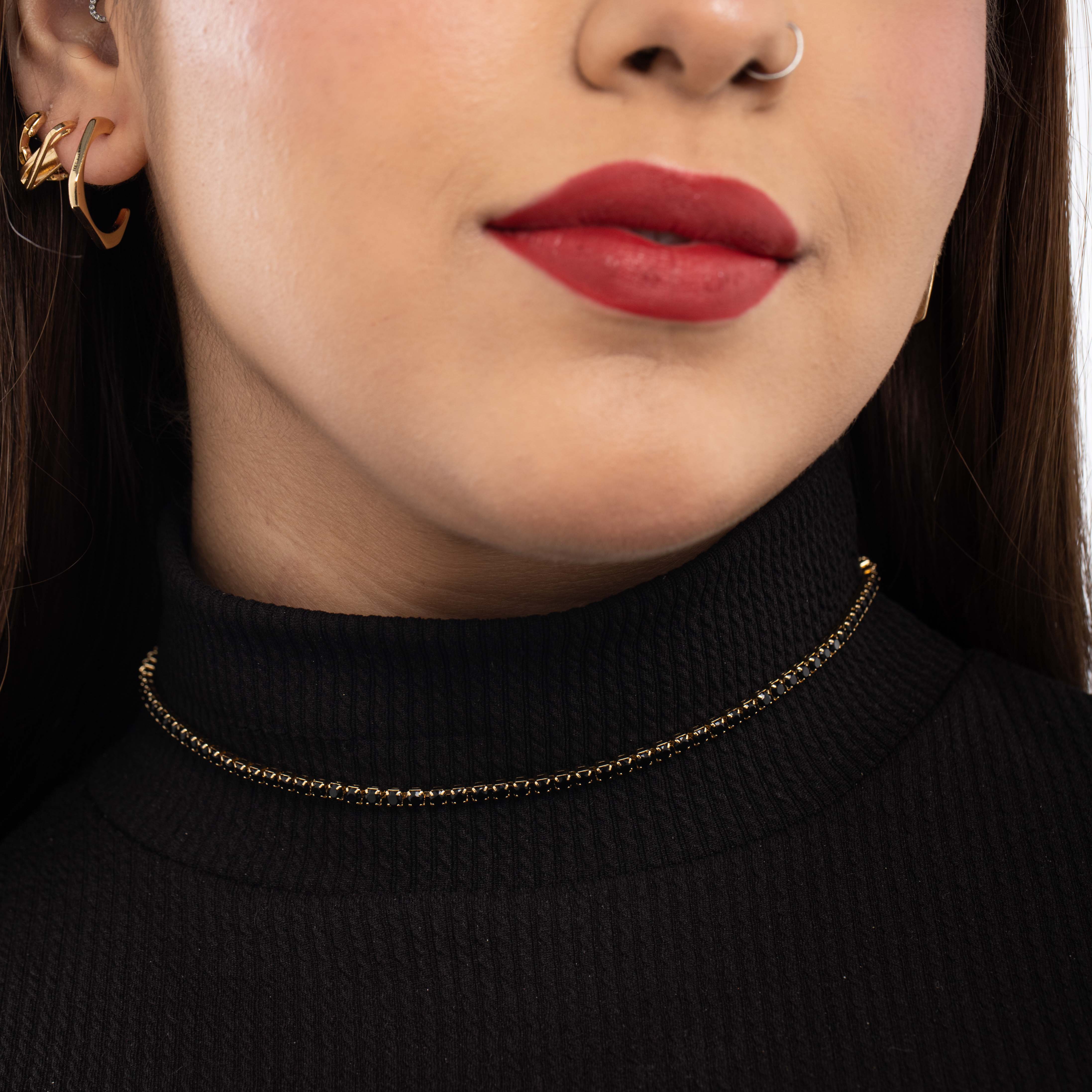 CHOKER CORRENTE RIVIERA MÉDIA COM ZIRCONIA PRETA E EXTENSOR  - BANHADO A OURO 18K