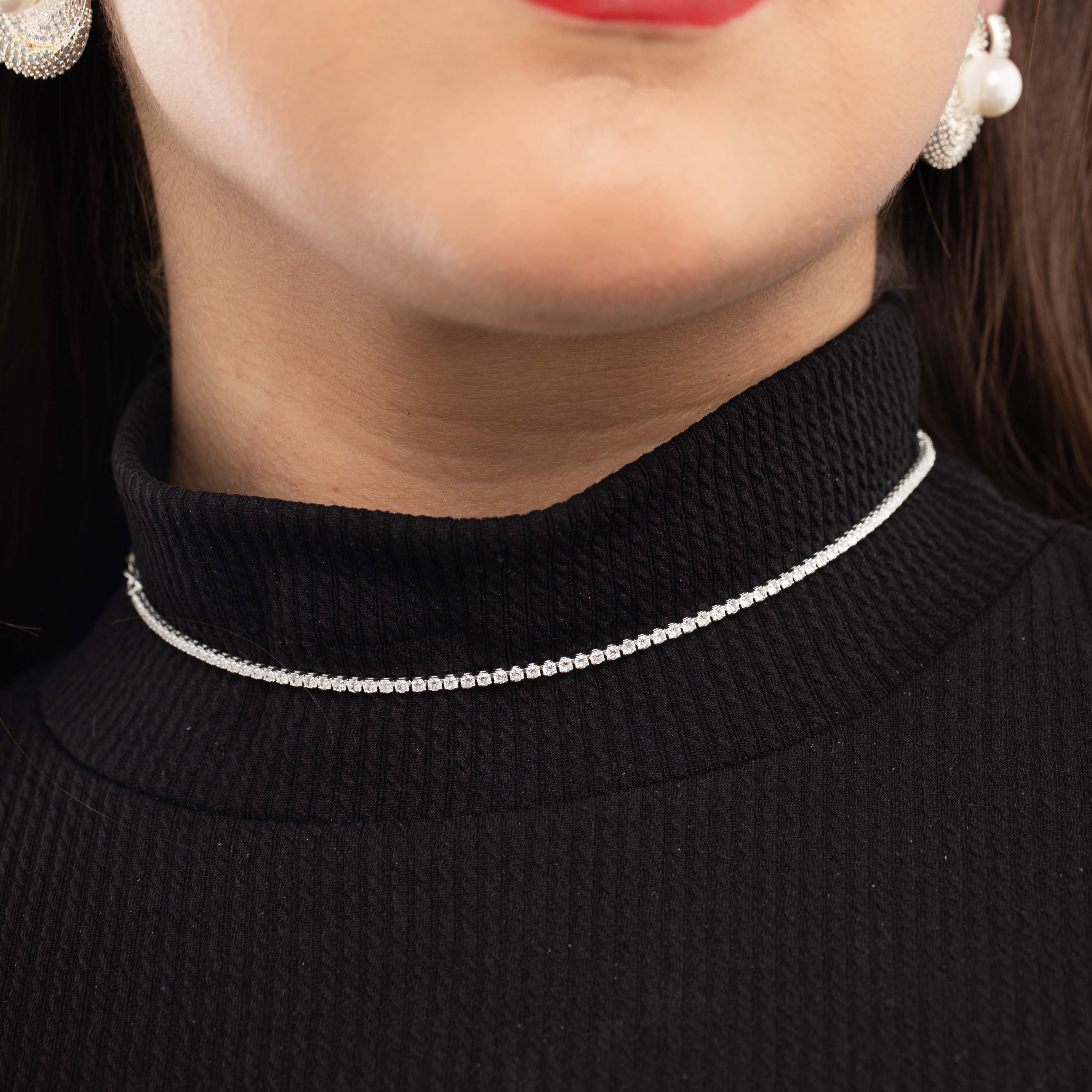 CHOKER CORRENTE RIVIERA EXTRA FINA COM ZIRCONIA CRISTAL E EXTENSOR 1,5MM  - BANHADO A PRATA 925