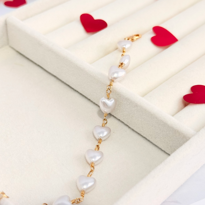 PULSEIRA PÉROLA FORMATO DE CORAÇÃO