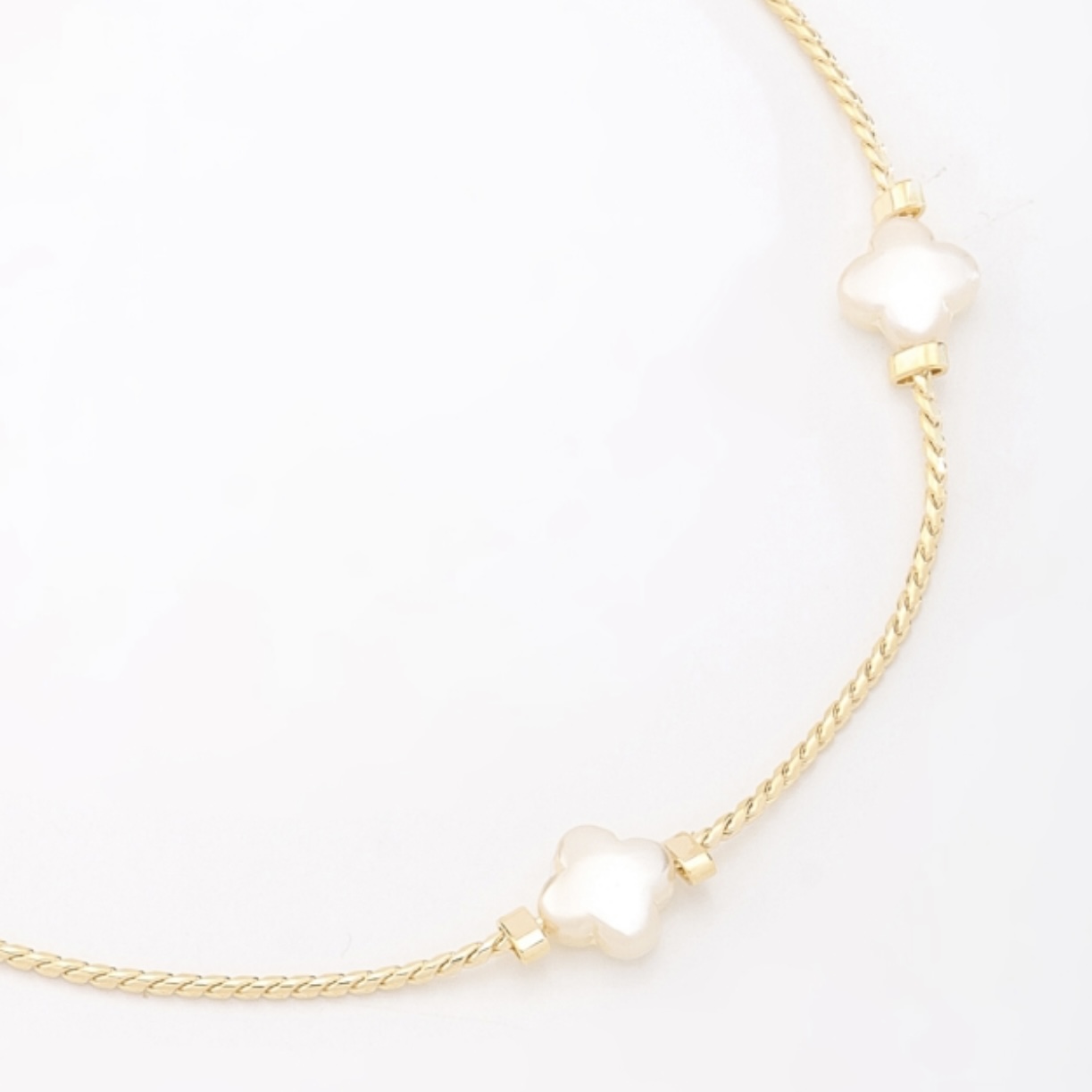 PULSEIRA TREVOS DE PÉROLA