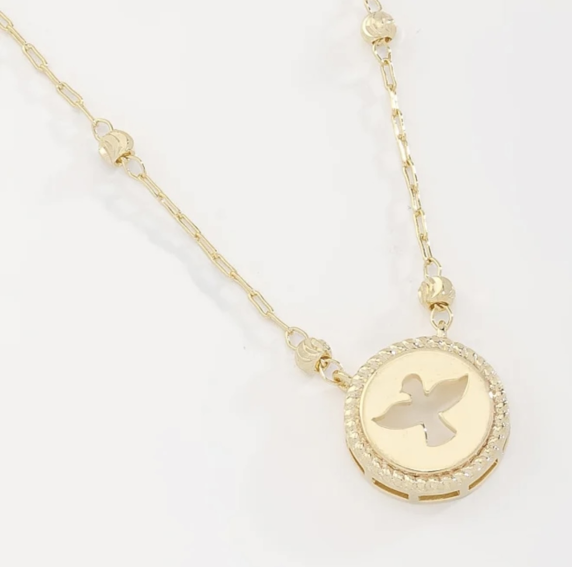 COLAR COM MEDALHA VAZADA ESPÍRITO SANTO E BOLINHAS