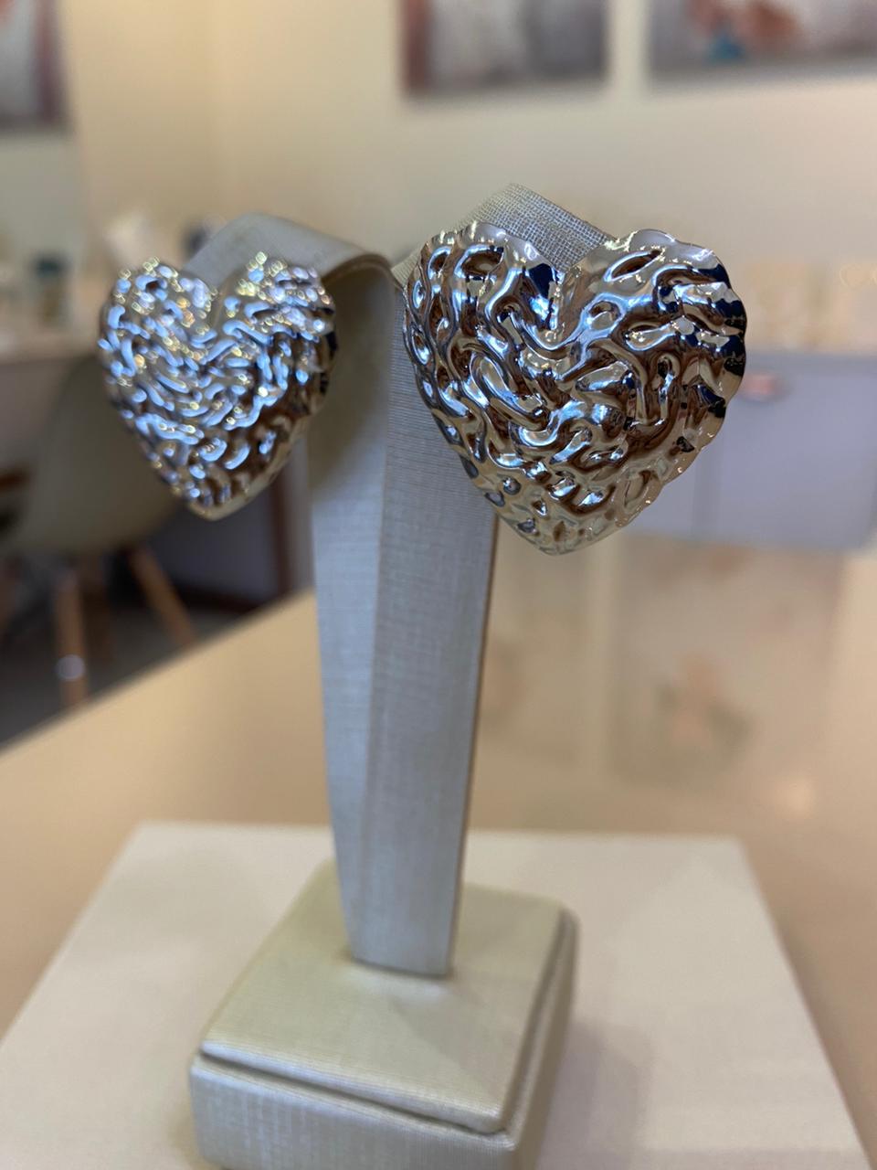 BRINCO CORAÇÃO ORGNÂNICO ONDAS BANHO DIAMANTE