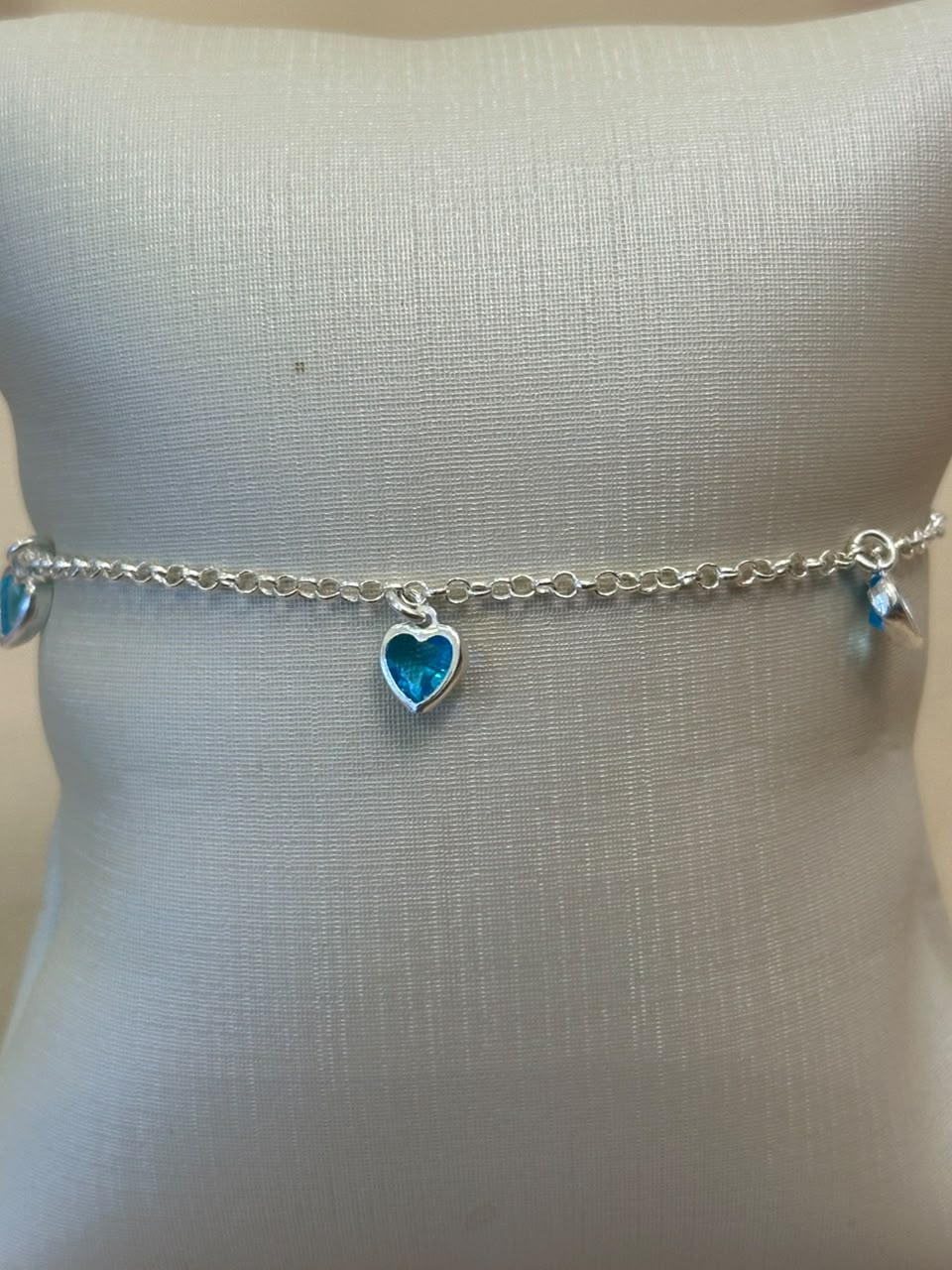 PULSEIRA PRATA CORAÇÕES ZIRCÔNIAS AZUIS