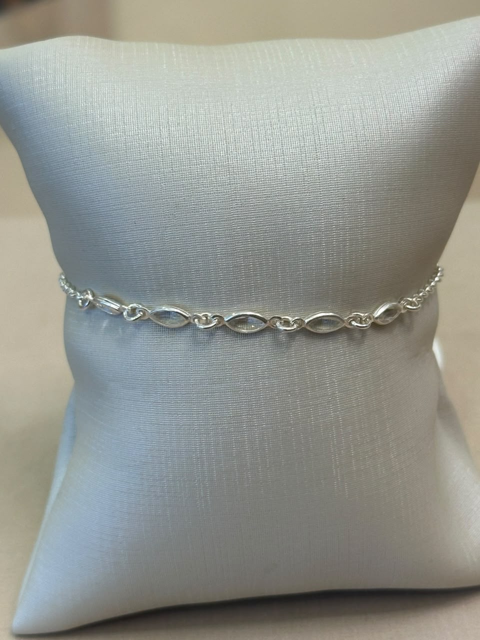 PULSEIRA PRATA GOTAS ZIRCÔNIAS CRISTAIS