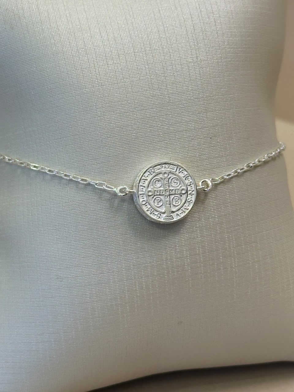PULSEIRA PRATA CARTIER MEDALHA CAIXA SÃO BENTO