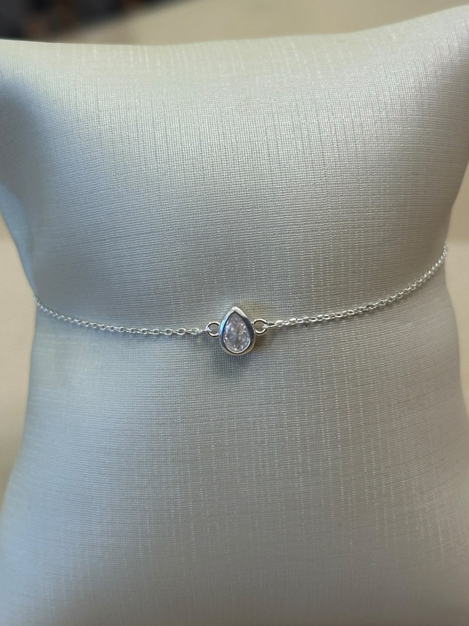 PULSEIRA PRATA GOTA ZIRCÔNIA