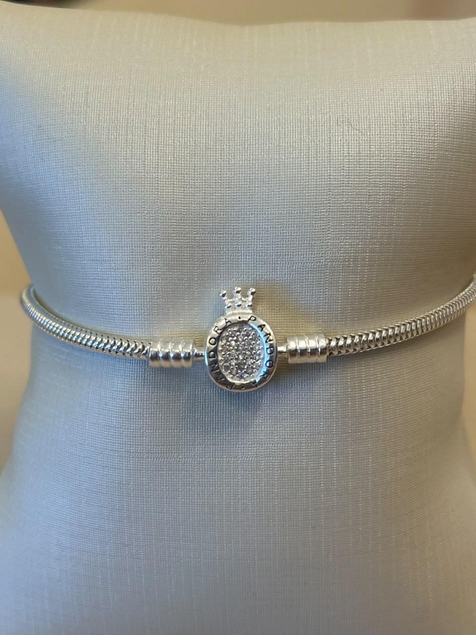PULSEIRA PANDORA PRATA FECHO COROA CRAVEJADO 19CM