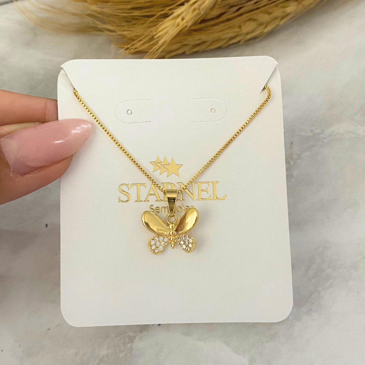 GARGANTILHA VENEZIANA + PINGENTE BORBOLETA METADE LISA METADE CRAVEJADA