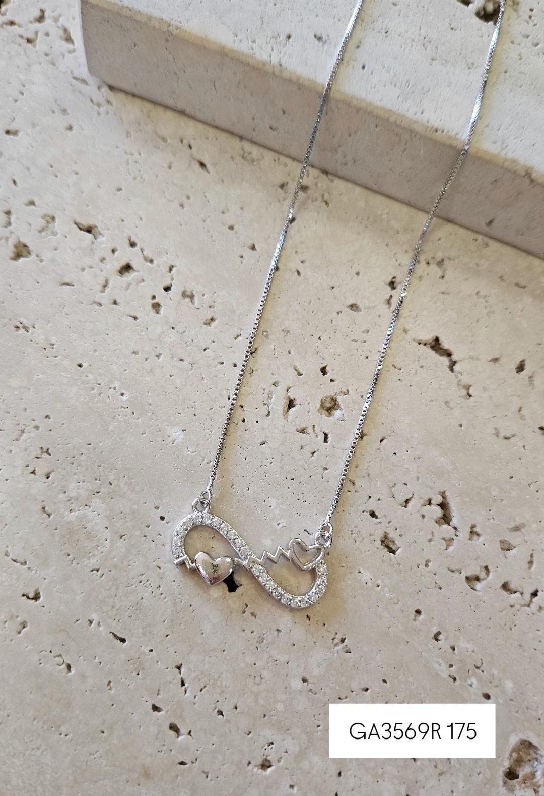 Gargantilha Infinito Coração 45cm