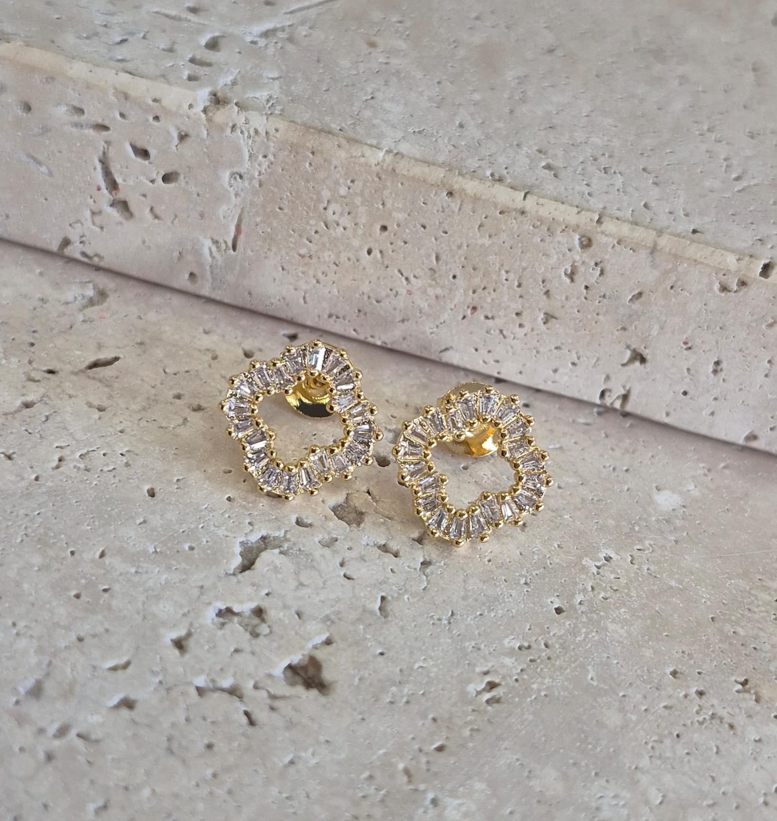 Brinco Van Cleef Navetes Cristal