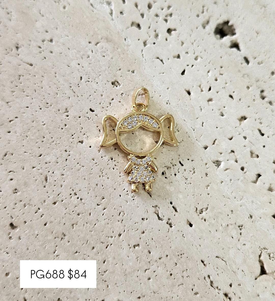 Pingente Menina Cravejada Grande (2,2x1,9cm)