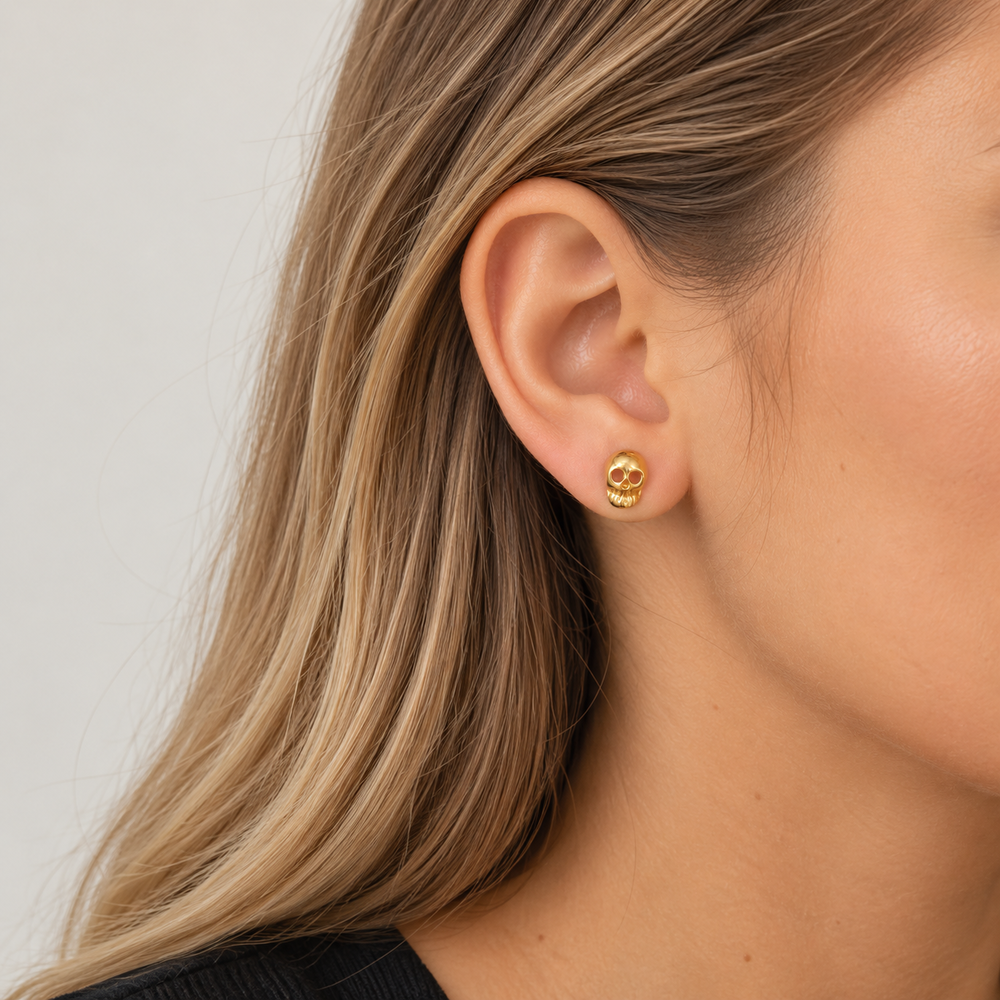 Brinco Caveira Banhado a Ouro 18k - 8 mm