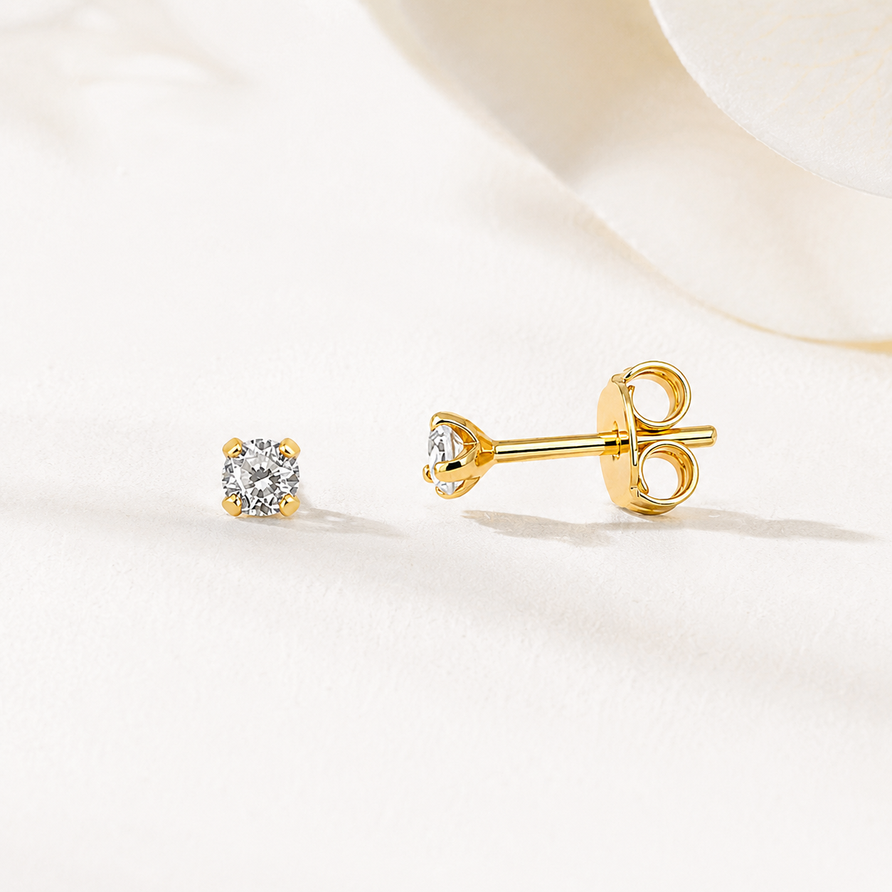 Brinco Ponto de Luz Banhado a Ouro 18K Zircônia - 3mm