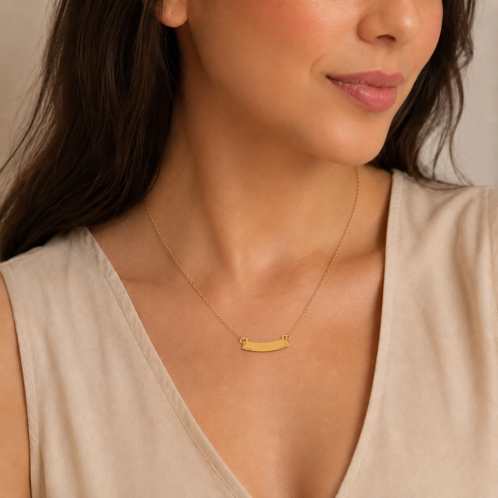 Pingente Chapa Canto Trabalhado Banhada a Ouro 18k - 2,5cm