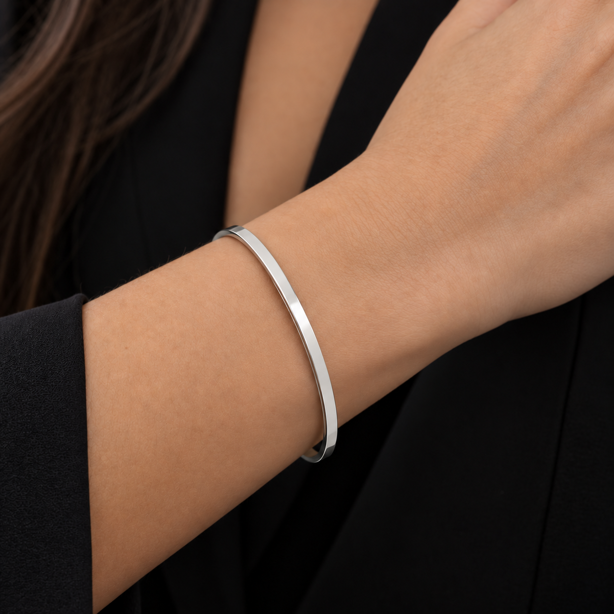 Pulseira Bracelete Liso (3mm) Prata 925 Fecho com Trava (Oito)