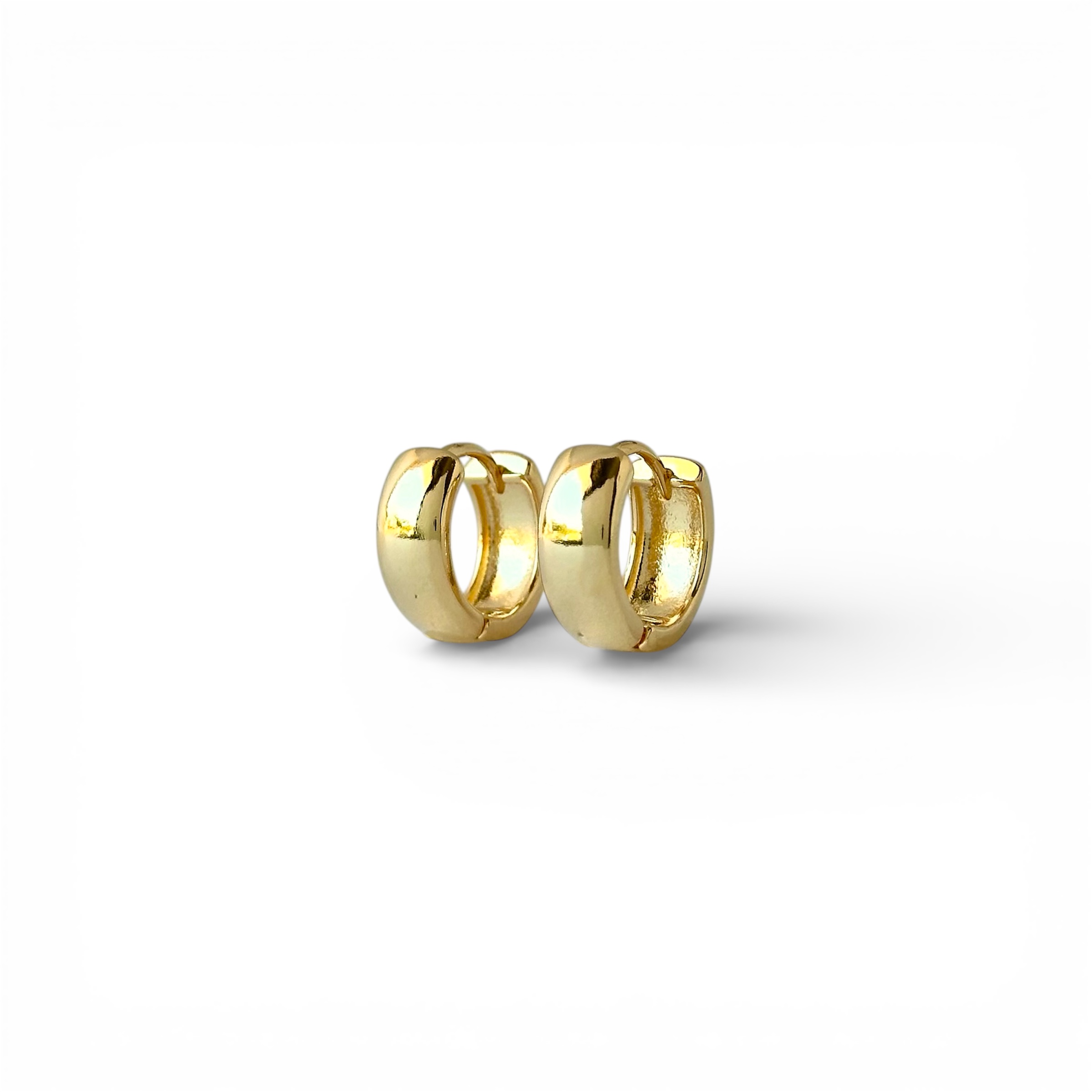 Brinco Argola Larga Lisa Banhado a Ouro 18k - 1,5cm