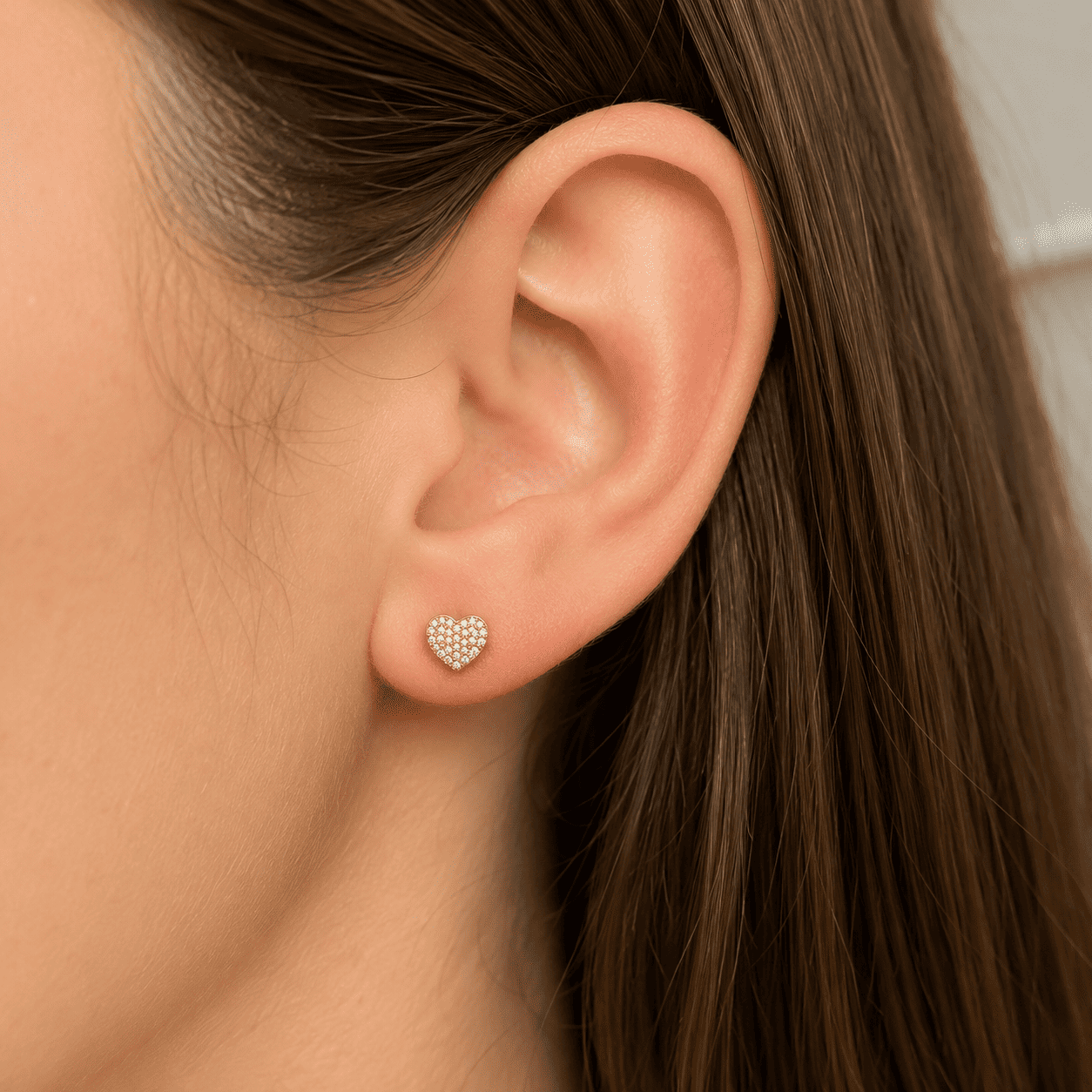 Brinco Coração Banhado a Ouro 18k com Zircônias - 0,8cm