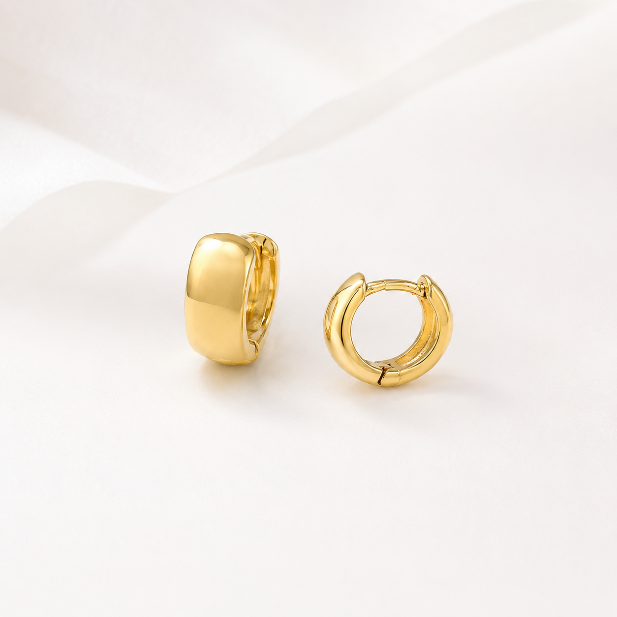 Brinco Argola Lisa Banhado a Ouro 18k - 5 mm