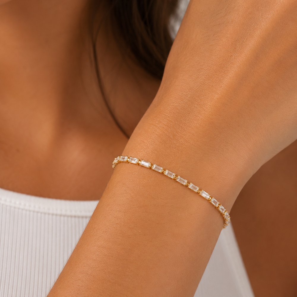Pulseira Riviera Retangular 2mm Banhada a Ouro 18k - 16 cm + 4 cm (Alongador)