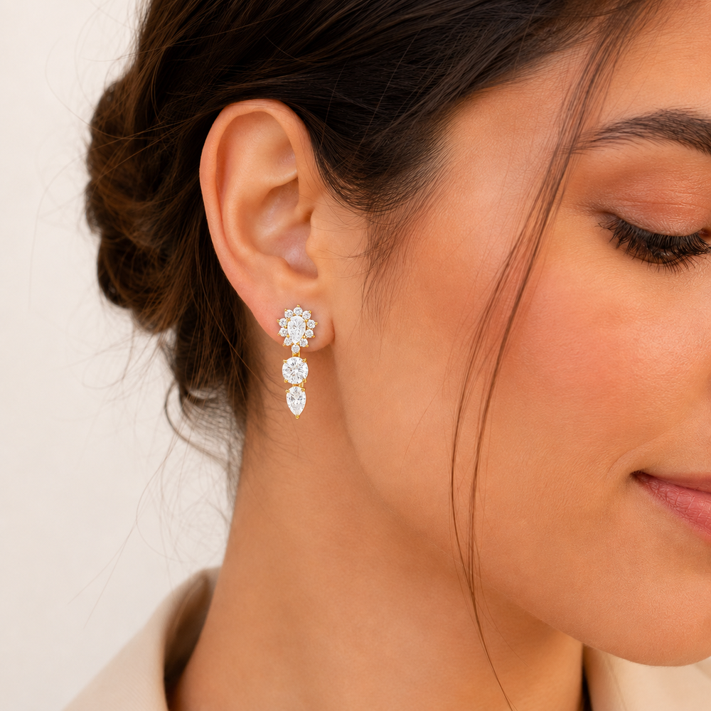 Brinco Earcuff Flor - Ponto de Luz - Gota Banhado a Ouro 18k com Zircônias - 2,3 cm
