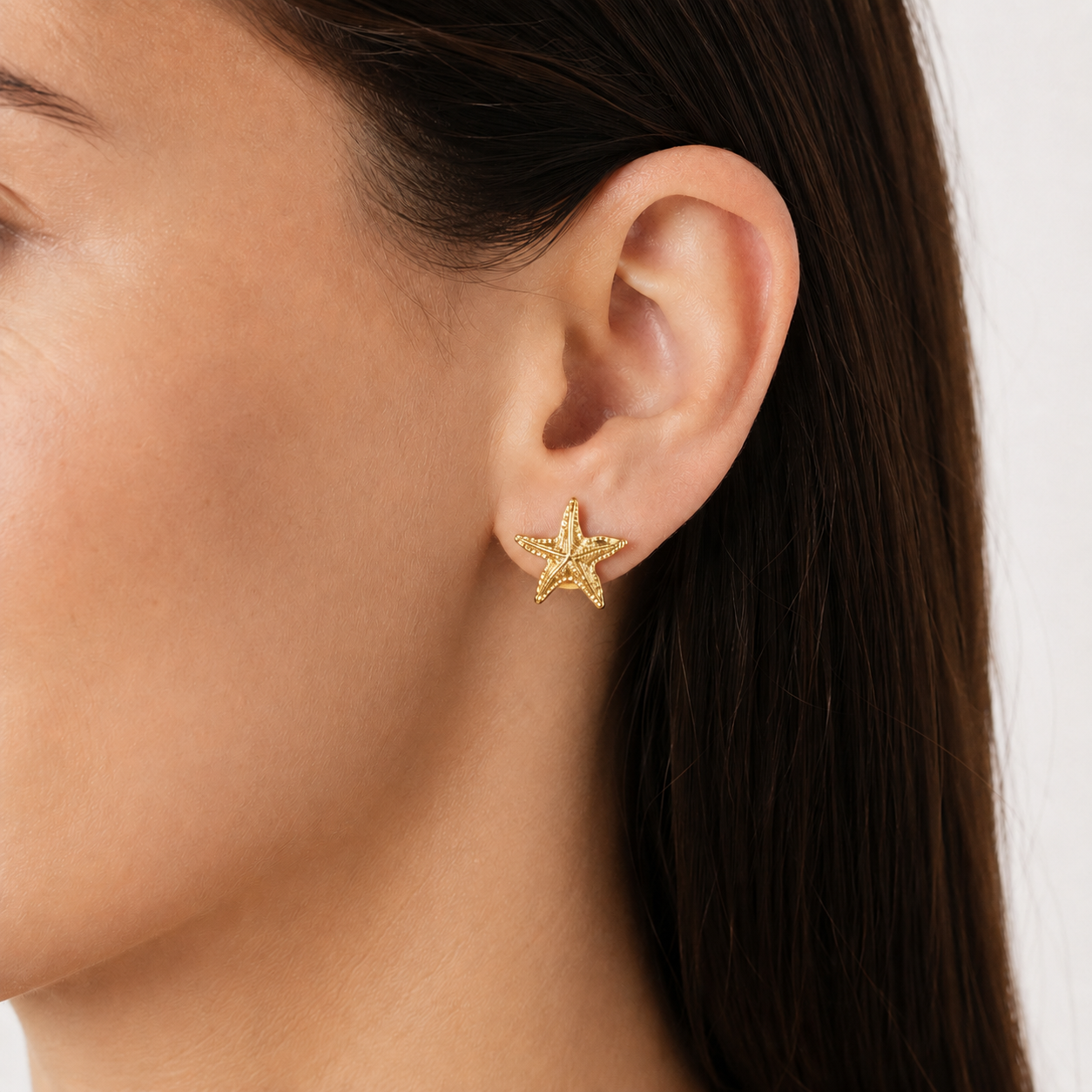 Brinco Estrela do Mar Trabalhada Banhado a Ouro 18k Zircônia - 1,5 cm