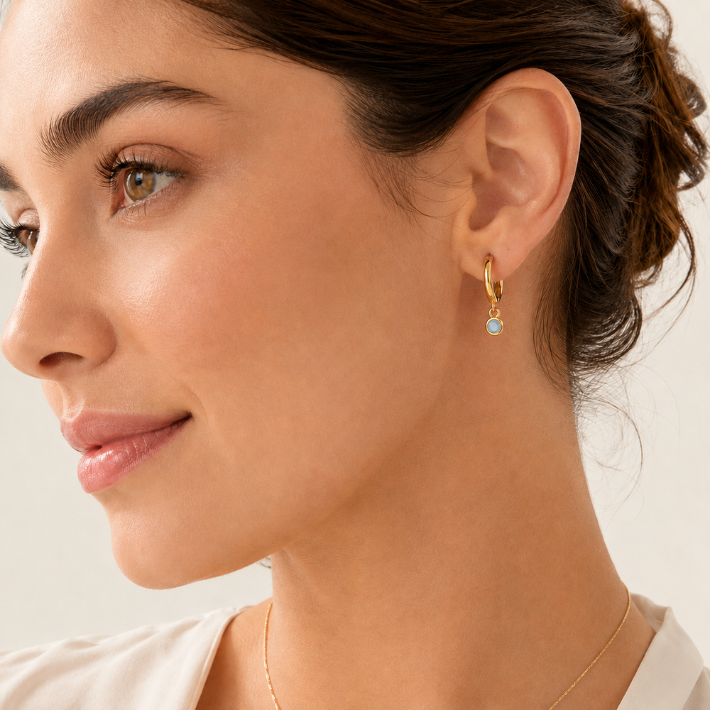 Brinco Argola com Pingente Azul Banhado a Ouro 18k com Zircônia Azul - 1 cm