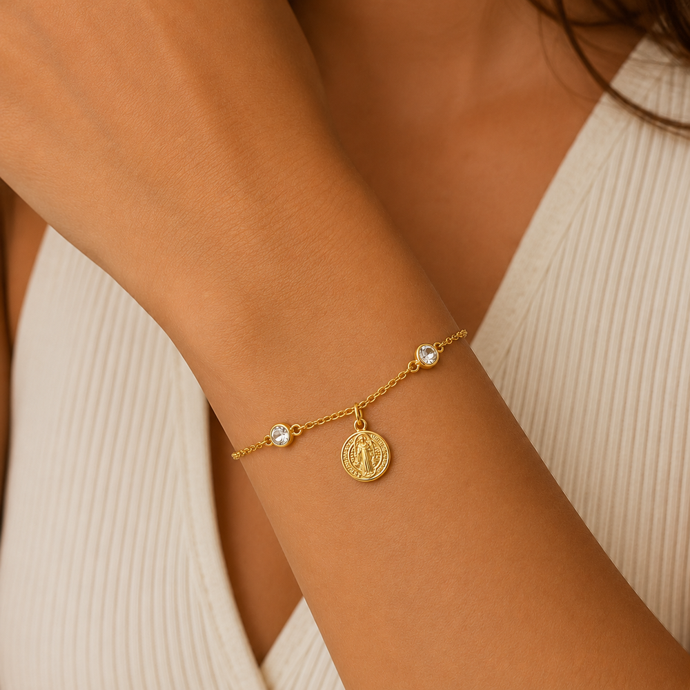 Pulseira Medalha São Bento e Ponto Luz Banhada a Ouro 18k com Zircônias - 15,5 cm + 3 cm (Alongador)