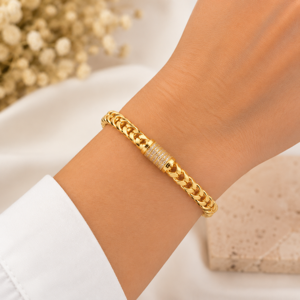 Pulseira Elo Franco com Cilindros Cravejado Banhada a Ouro 18k com Zircônias - 17,5 cm + 2 cm (Fecho Integrado)