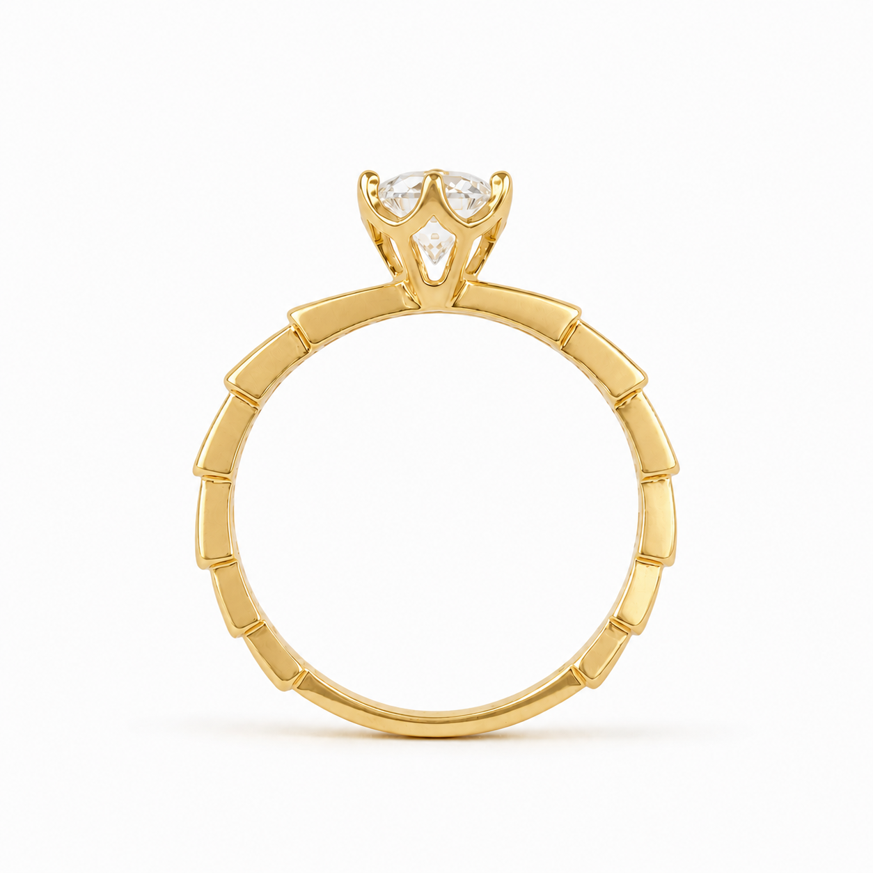 Anel Solitário Aro Estilo Escama Cravejado Banhado a Ouro 18k com Zircônias - Tam. 20