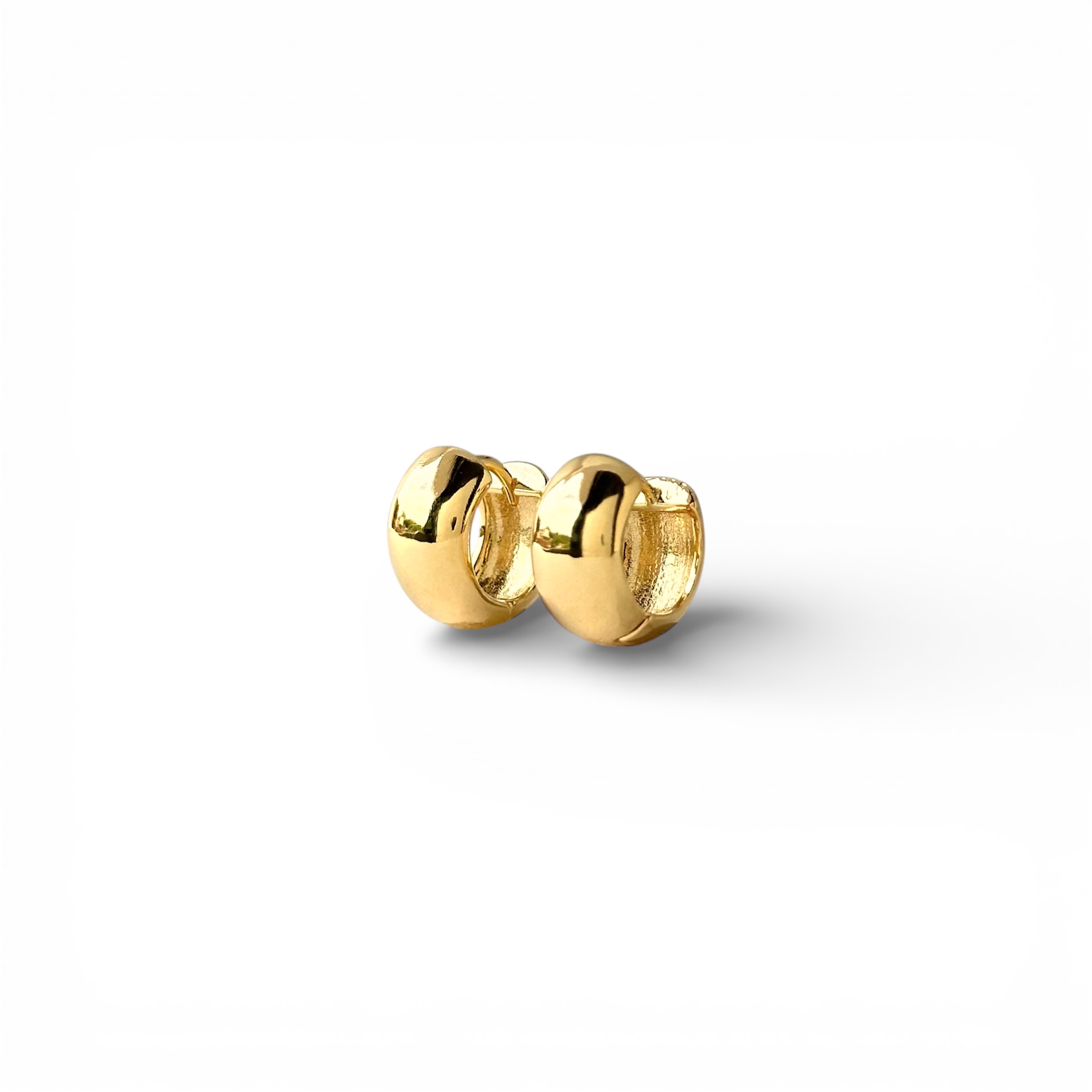 Brinco Argola Lisa Click Banhado a Ouro 18k - 1cm