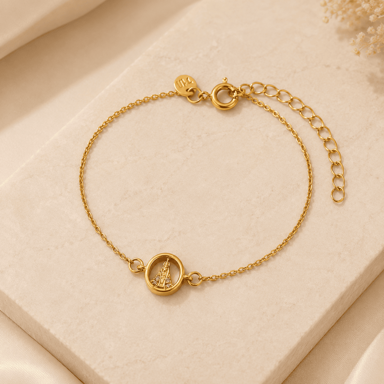 Pulseira Nossa Senhora com Medalha Redonda Banhada a Ouro 18k com Zircônias - 17cm + 5cm (alongador)