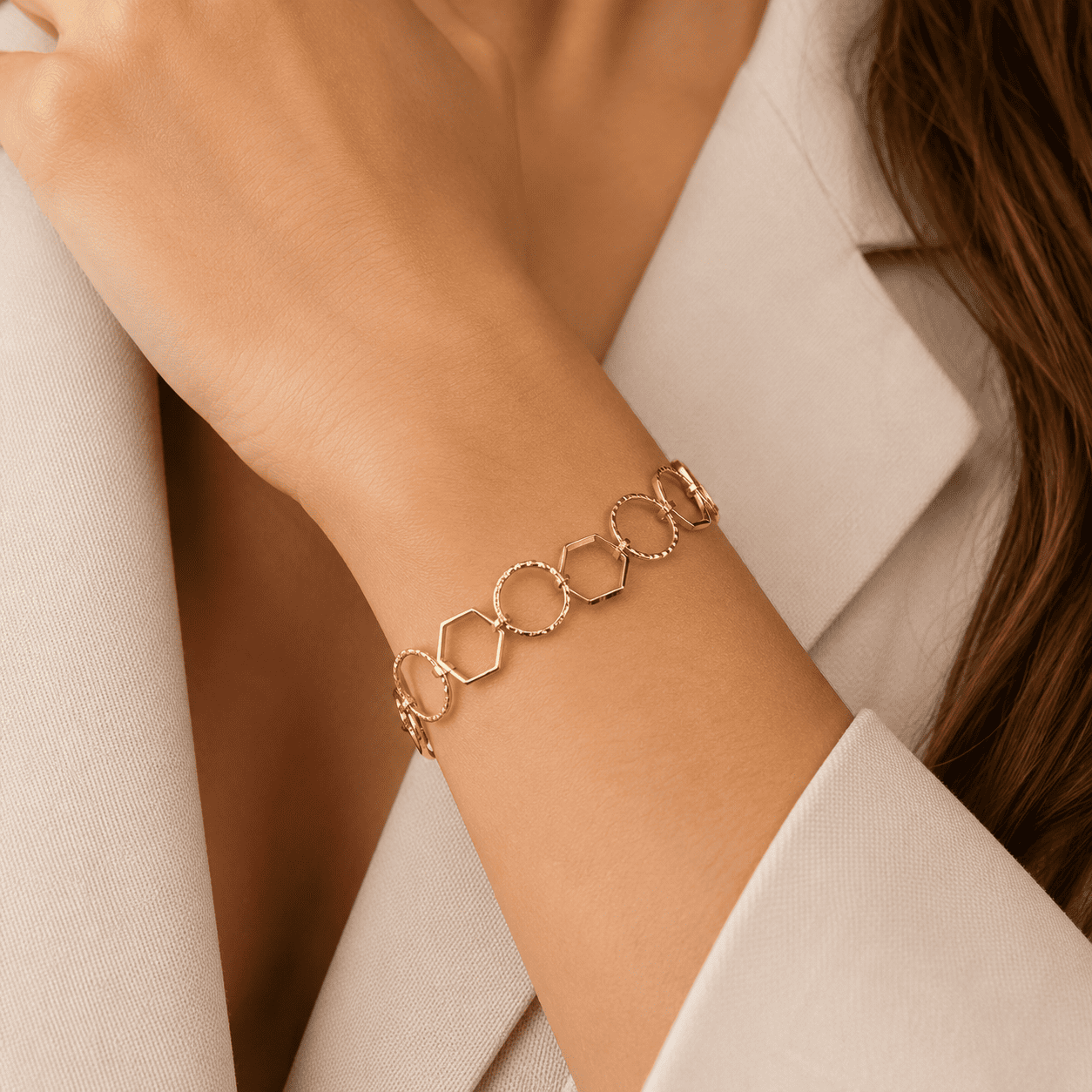 Pulseira Elos Geométricos Intercalados Banhada a Ouro 18k - 18cm + 5cm (alongador)