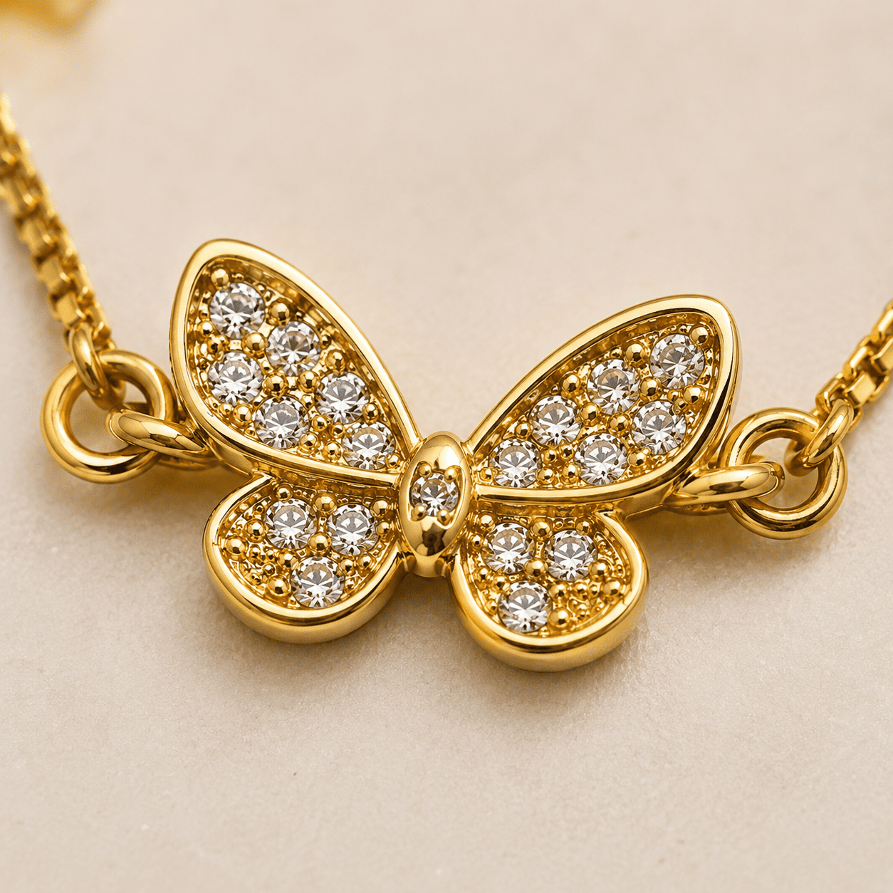 Colar Borboleta Banhado a Ouro 18k com Zircônias - 38cm + 10cm (alongador)