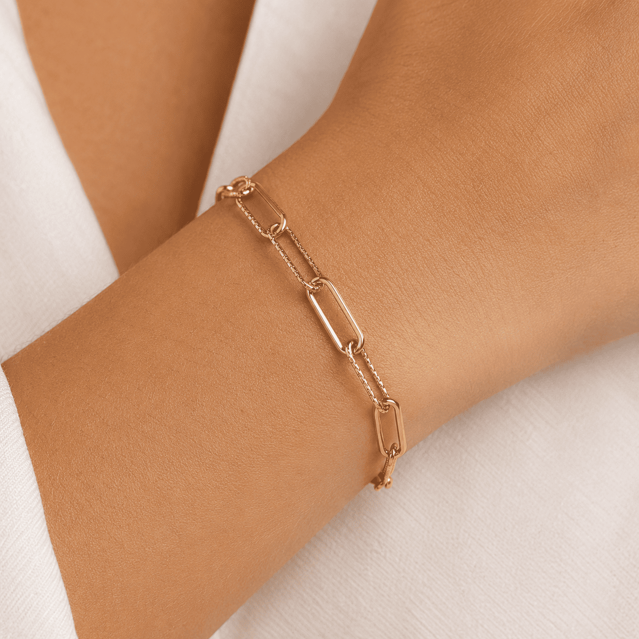 Pulseira Elos Retangulares Lisos e Trabalhados Banhada em Ouro 18k - 14cm + 5cm (alongador)