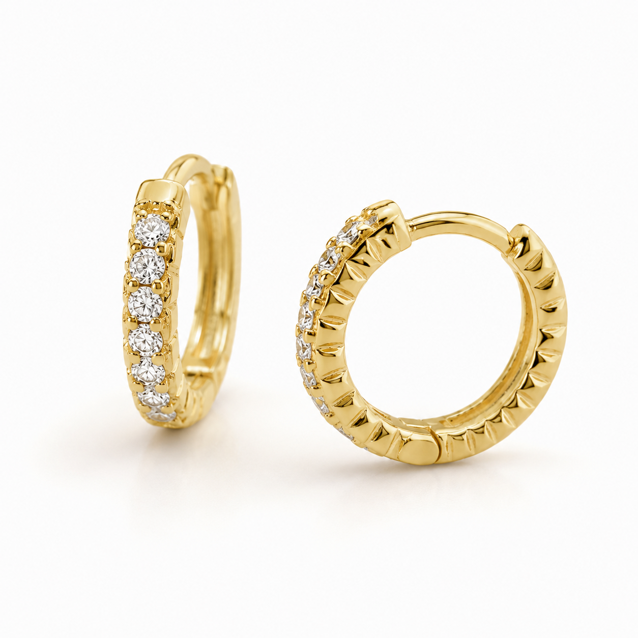 Brinco Argola 1,2cm 1 Linha de Zircônia Banhado a Ouro 18k com Zircônia