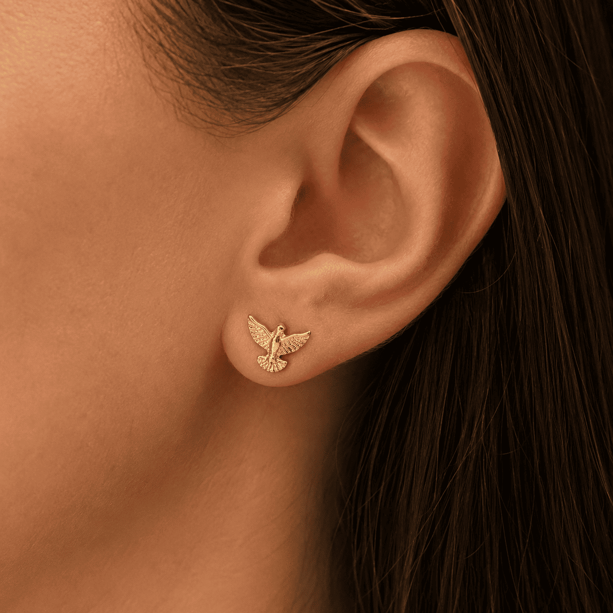 Brinco Espírito Santo Banhado a Ouro 18k - 1,1cm