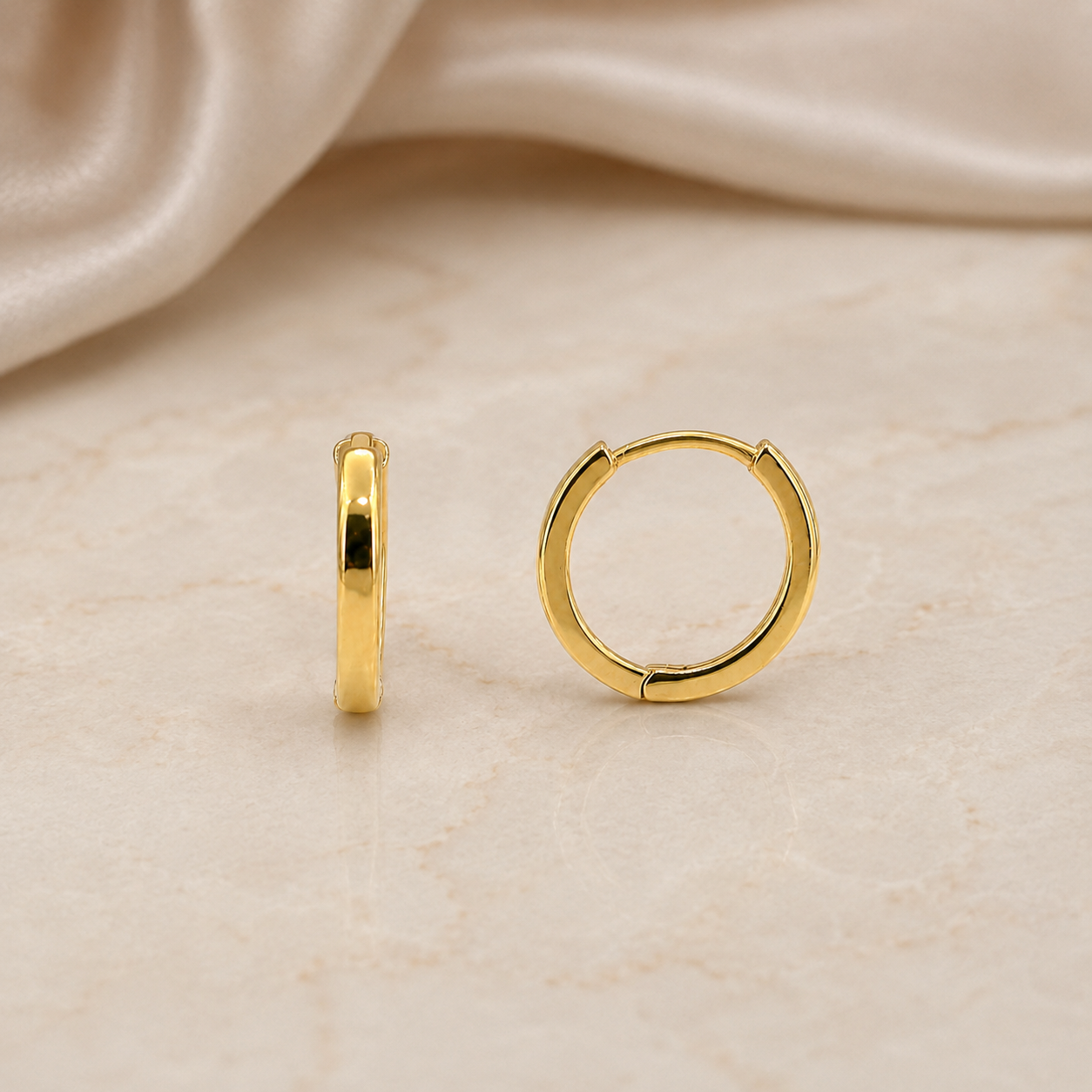Brinco Argola Lisa Banhado a Ouro 18k