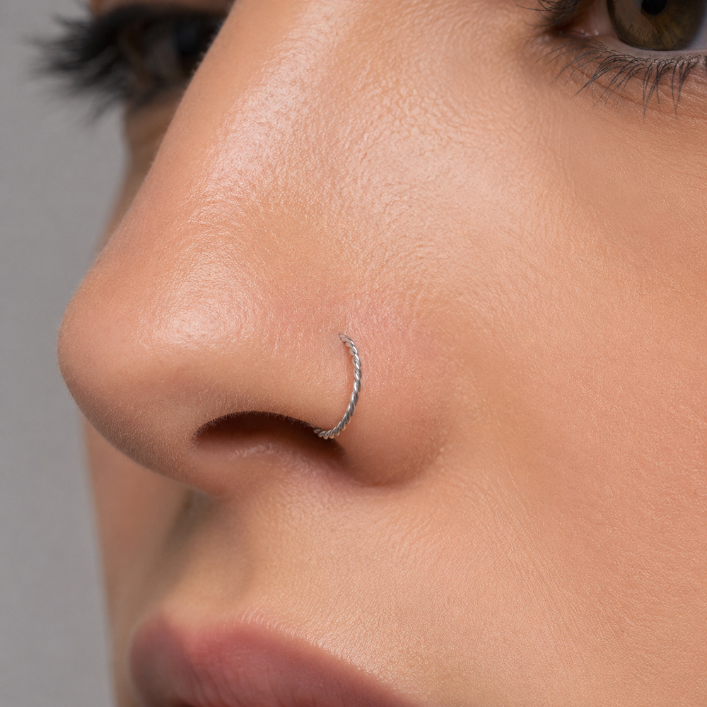 Piercing Nariz Circulo Torcido Prata 925 - 1 cm