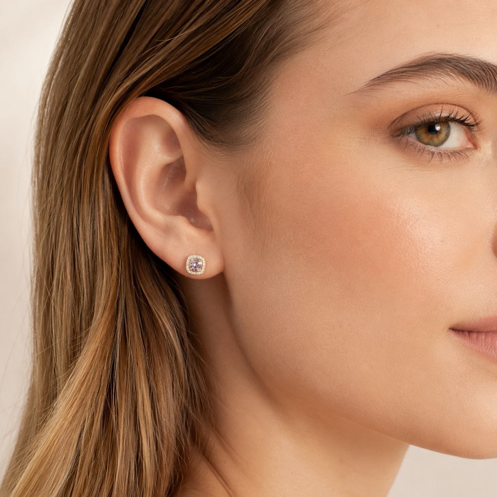 Brinco Estilo Ponto Luz Quadrado Cravejado Banhado a Ouro 18k com Zircônias - 8mm