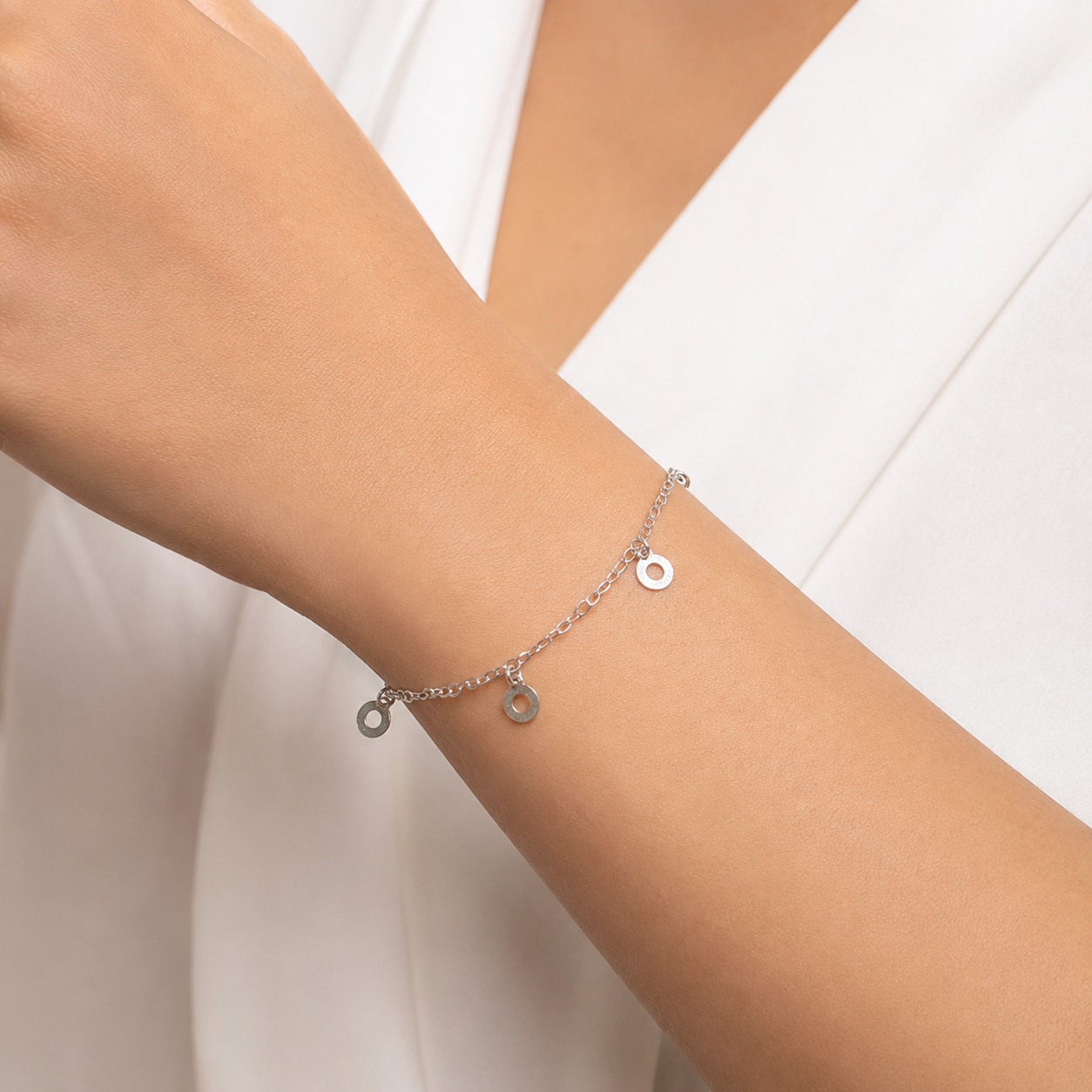 Pulseira com Circulo Vazado Prata 925 - 16cm + 2cm (Alongador)